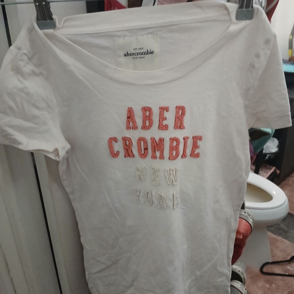 Women's Abercrombie White & Red Short Sleeve Tee M